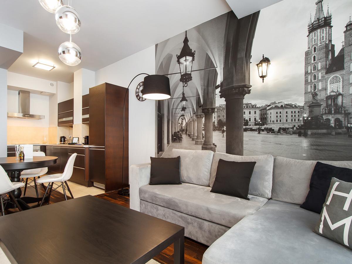 Wawel Angel Plaza Apartments By Amstra Luxury Apartments Красков Екстериор снимка